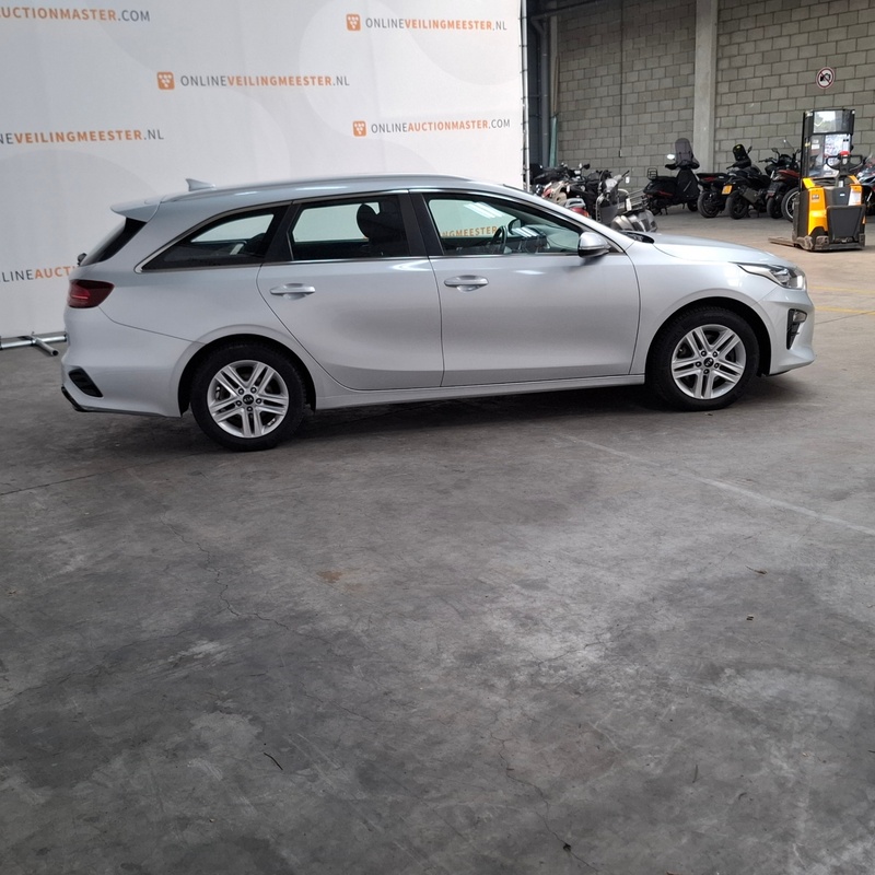 Personenauto, Kia, Ceed Station 1.6 CRDi 85KW Automaat, 2019 – foto 3 – kavel bij Domeinen Roerende Zaken, Soesterberg