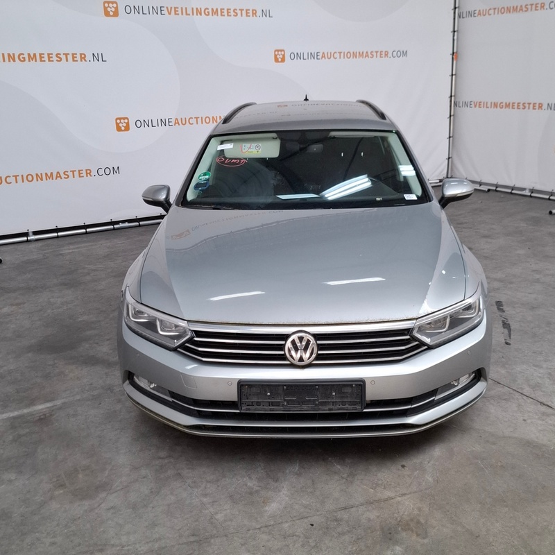 Personenauto, Volkswagen, Passat Variant, 2017 – foto 2 – kavel bij Domeinen Roerende Zaken, Soesterberg