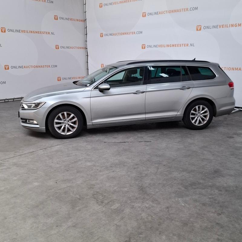 Personenauto, Volkswagen, Passat Variant, 2017 – foto 7 – kavel bij Domeinen Roerende Zaken, Soesterberg