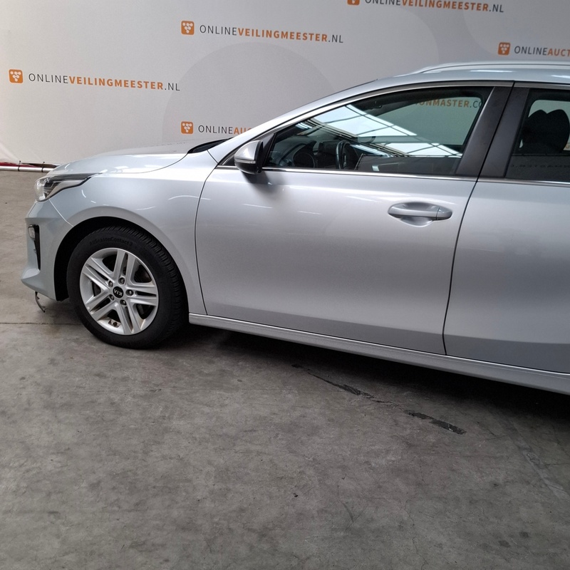 Personenauto, Kia, Ceed Station 1.6 CRDi 85KW Automaat, 2019 – foto 9 – kavel bij Domeinen Roerende Zaken, Soesterberg
