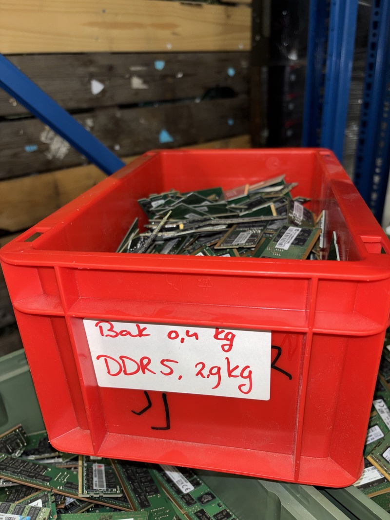 Ca. 2,9 KG DDR5 laptop geheugen – kavel bij Domeinen Roerende Zaken, Hoogeveen