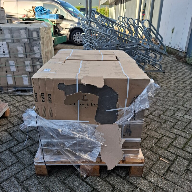 30 pak a 4 stuks Vloertegel Villeroy en Boch, deep pearl