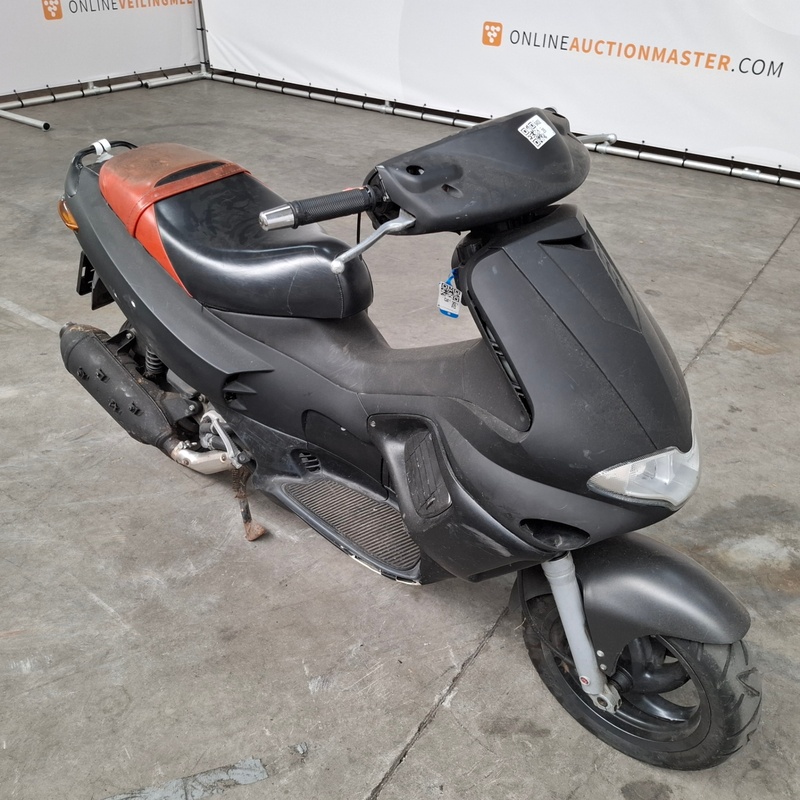Motorscooter, Gillera, Runner 125 FX DDSP – foto 2 – kavel bij Domeinen Roerende Zaken, Soesterberg