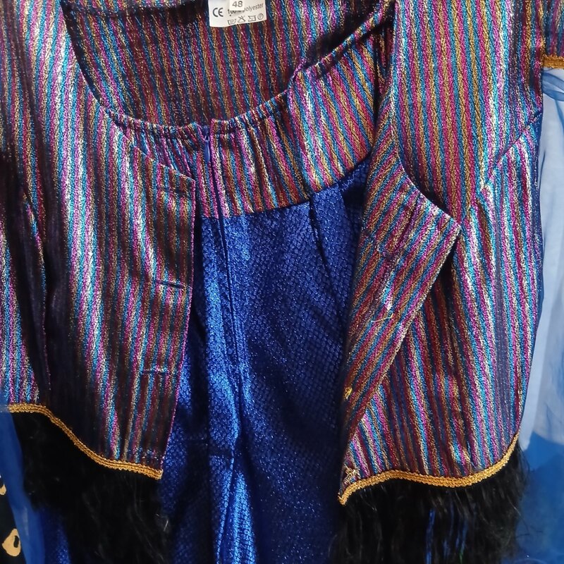 Ca. 43x Oosterse outfits – foto 3 – kavel bij Onlineveilingmeester, Drachten