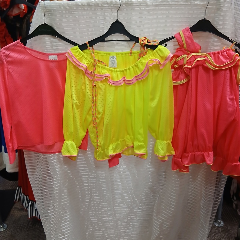 Ca. 107x Carnaval feestkleding neon – foto 2 – kavel bij Onlineveilingmeester, Drachten