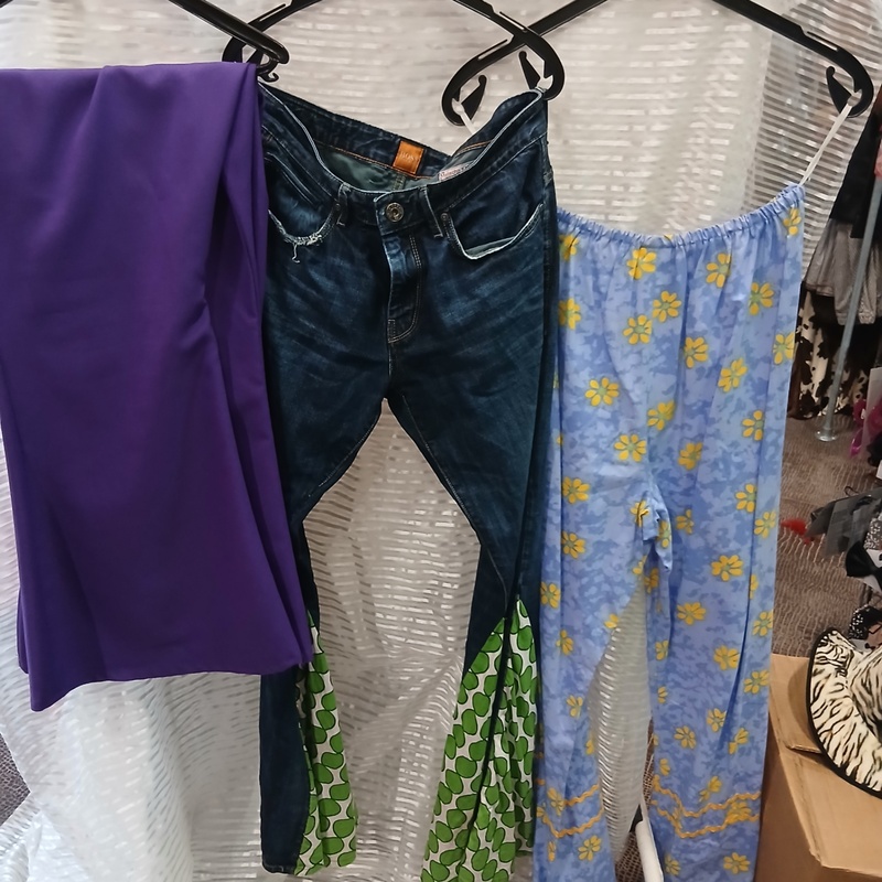 Ca. 98x Flower power en disco broeken – foto 4 – kavel bij Onlineveilingmeester, Drachten