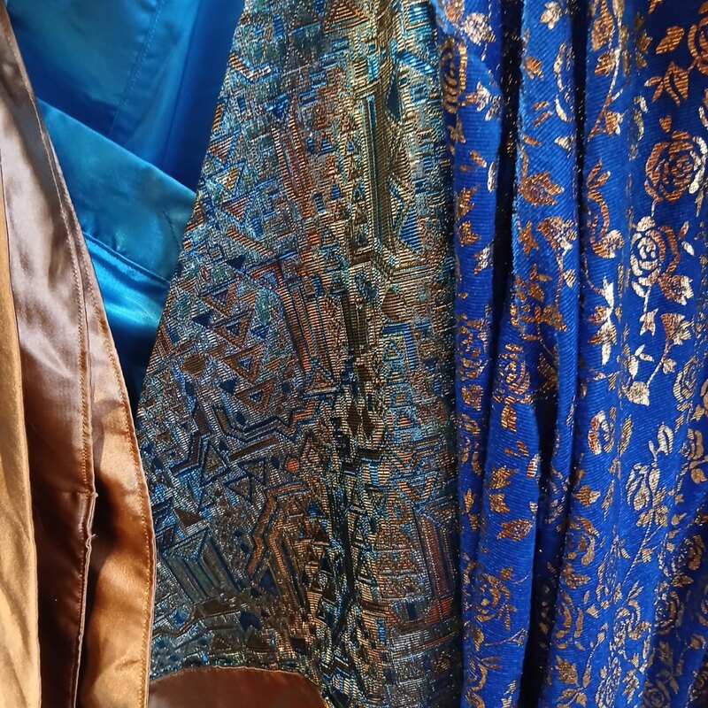 Ca. 55x Japans en oosterse outfits – foto 3 – kavel bij Onlineveilingmeester, Drachten