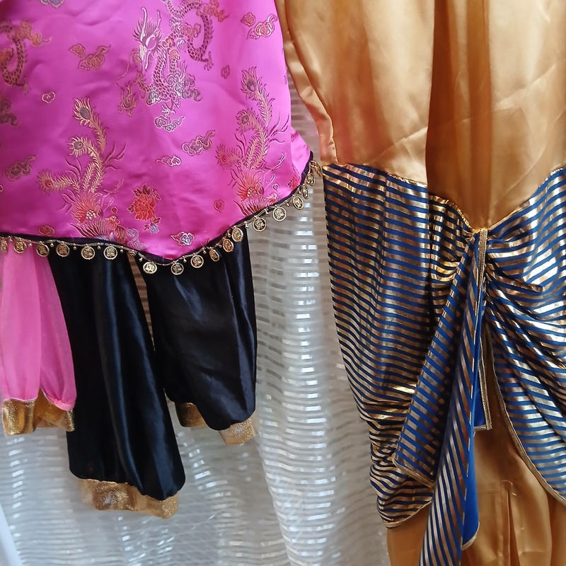 Ca. 59x Egyptisch, Grieks en Romeinse outfits – foto 6 – kavel bij Onlineveilingmeester, Drachten