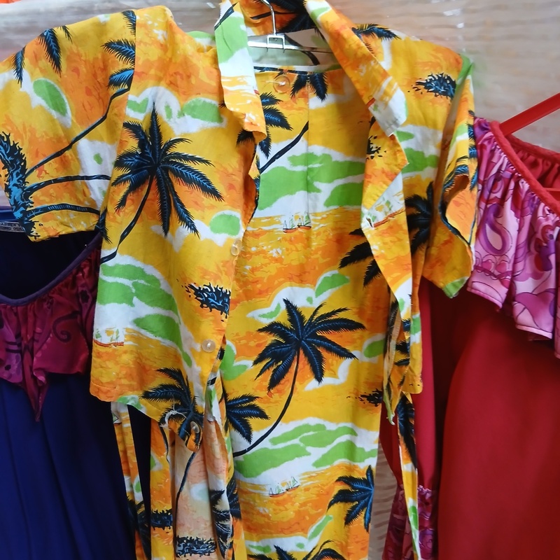 Ca. 60x Hawaï en Mexicaans outfits – foto 5 – kavel bij Onlineveilingmeester, Drachten