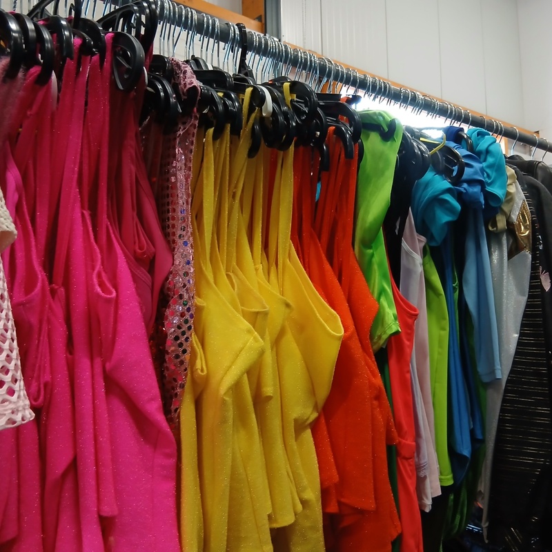 Ca. 115x Punk rock neon 80 jaren kleding