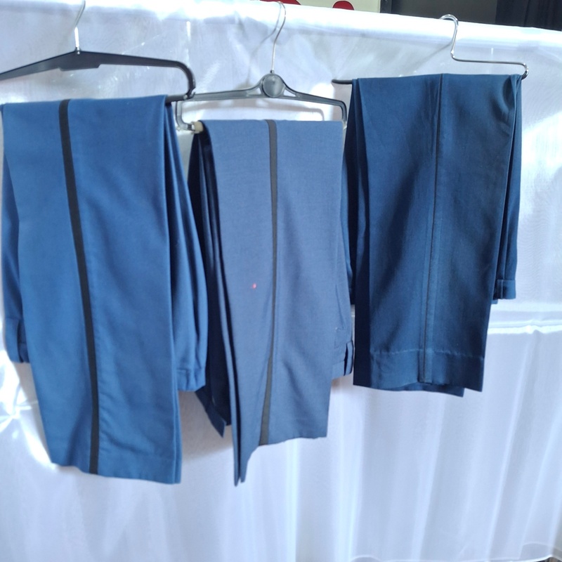 Ca. 70x Uniformberoepen diverse pantalons – foto 2 – kavel bij Onlineveilingmeester, Drachten