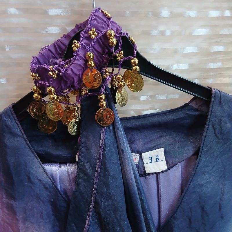 Ca. 43x Oosterse outfits – foto 6 – kavel bij Onlineveilingmeester, Drachten