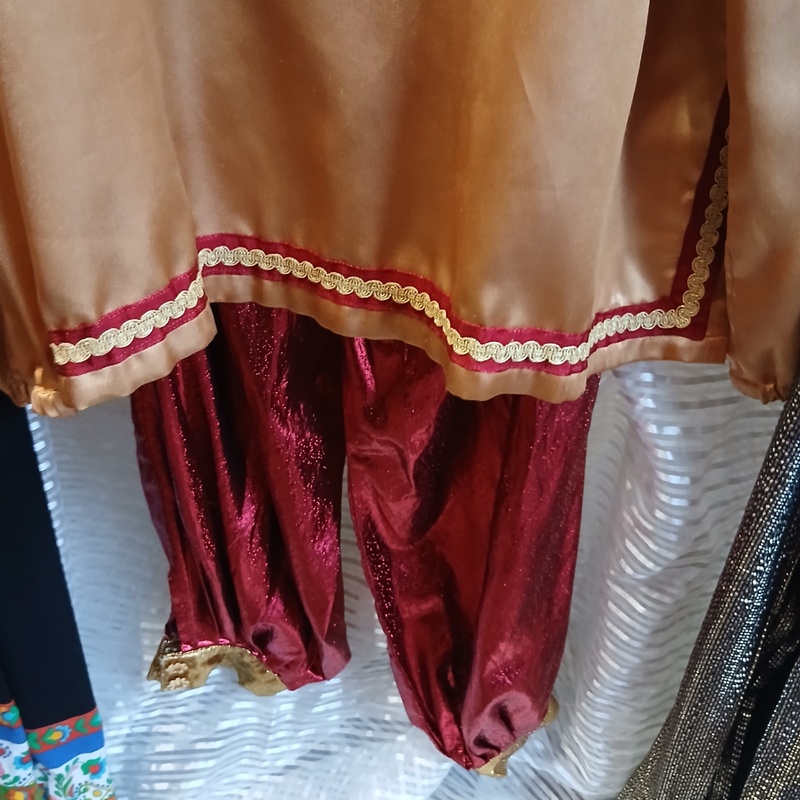 Ca. 55x Japans en oosterse outfits – foto 9 – kavel bij Onlineveilingmeester, Drachten