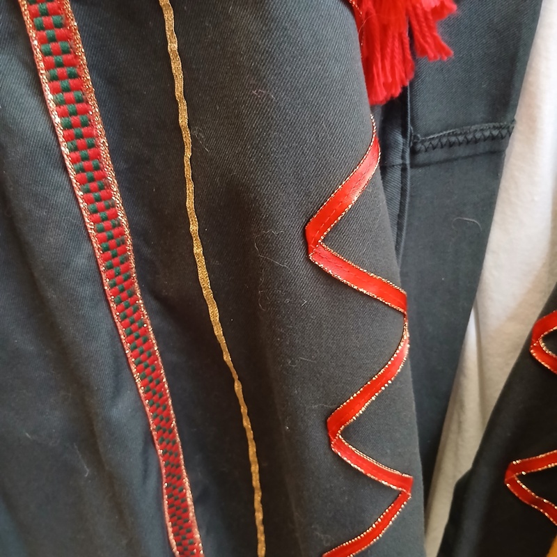 Ca. 66x Russische tsaar outfits – foto 4 – kavel bij Onlineveilingmeester, Drachten