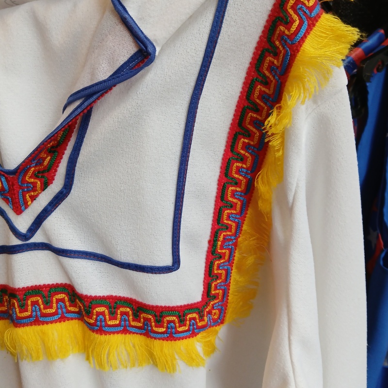 Ca. 29x Eskimo en indianen feestkleding – foto 4 – kavel bij Onlineveilingmeester, Drachten