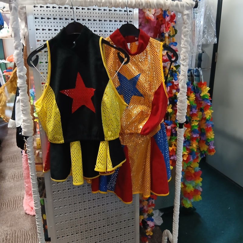 Ca. 19x Partij cheerleader pakken – foto 2 – kavel bij Onlineveilingmeester, Drachten