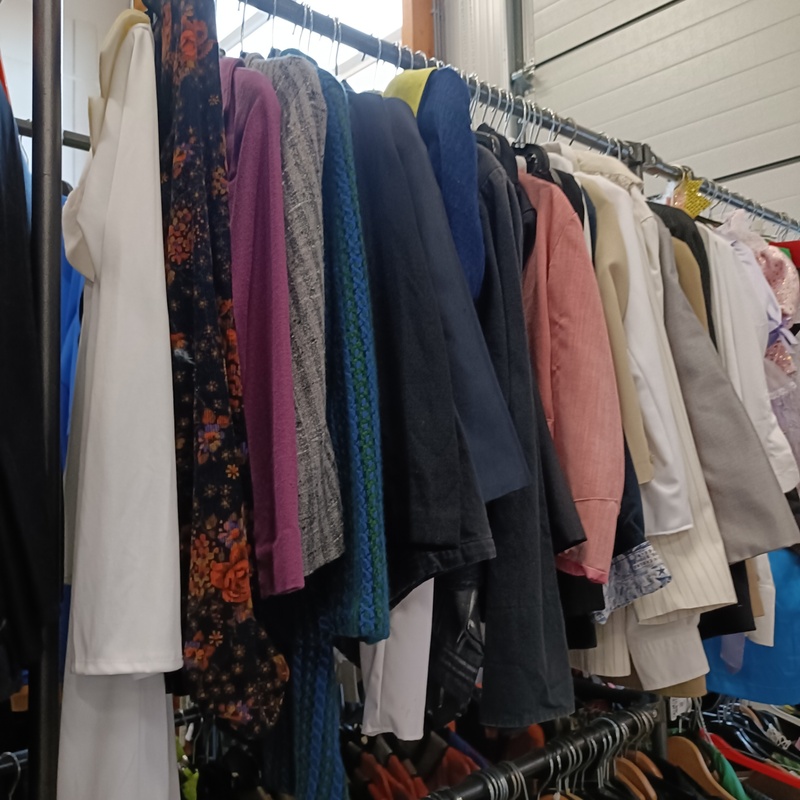 Kind gala, trouwpakken, jongens – foto 2 – kavel bij Onlineveilingmeester, Drachten