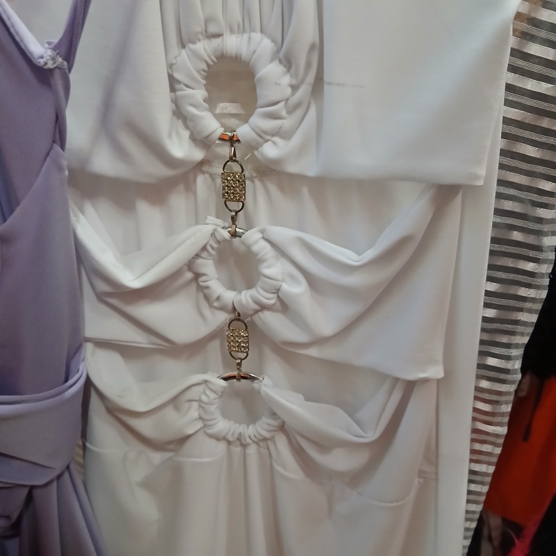 Ca. 67x Carnaval feestkleding – foto 7 – kavel bij Onlineveilingmeester, Drachten