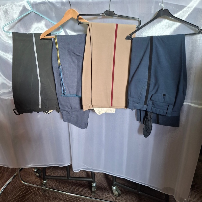 Ca. 27x Authentiek legerkleding, defensie + accessoires – foto 2 – kavel bij Onlineveilingmeester, Drachten