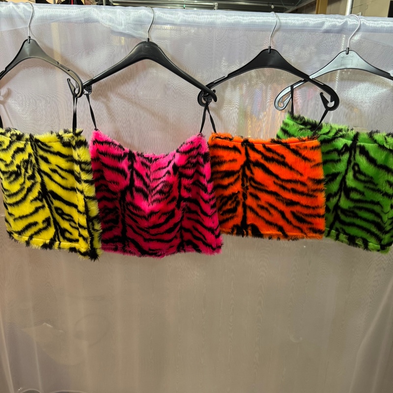 Kind carnaval feest pluche rokjes – foto 4 – kavel bij Onlineveilingmeester, Drachten