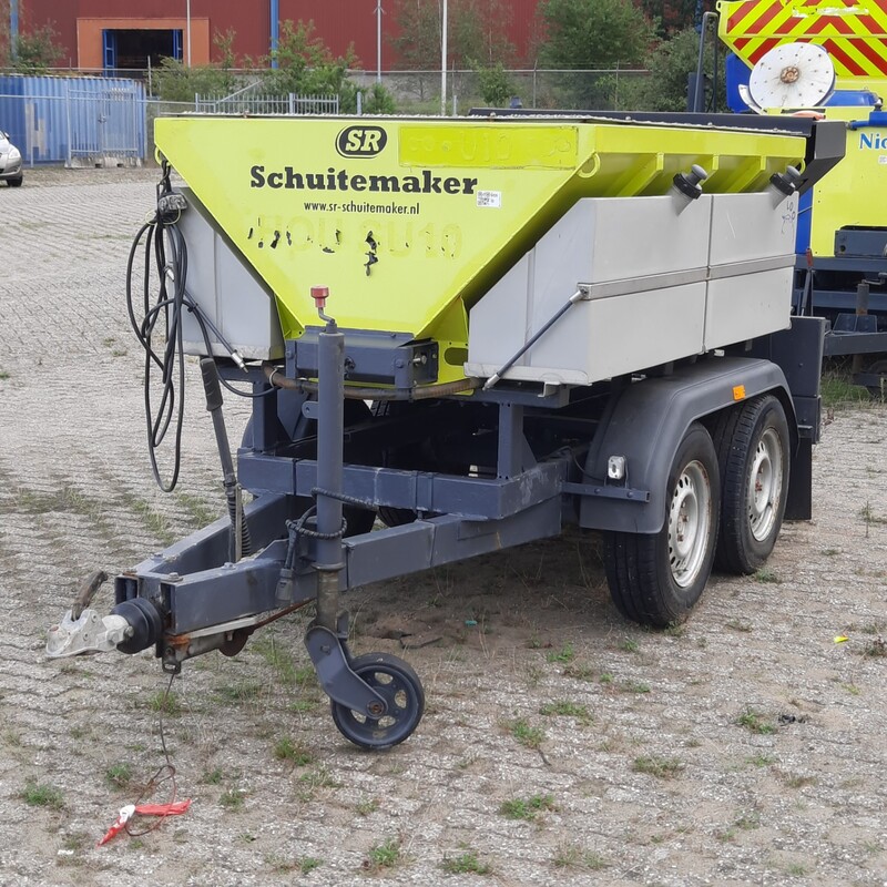 Zoutstrooier op aanhanger, Schuitemaker, S2400 TSR, CD-ORM-2249, 2013