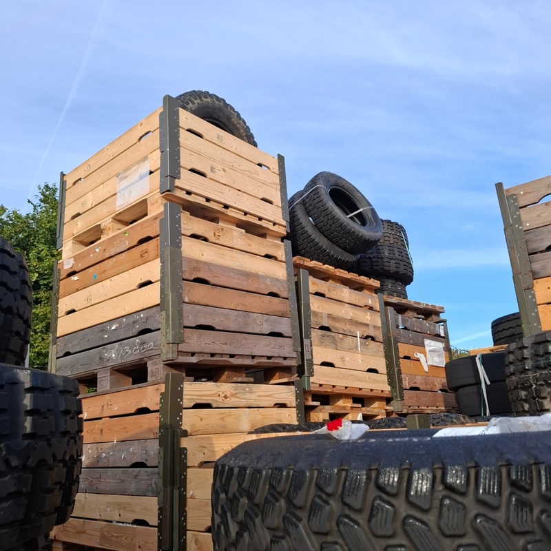 Partij Diverse banden, O.a. Continental – foto 7 – kavel bij Domeinen Roerende Zaken, Groningen