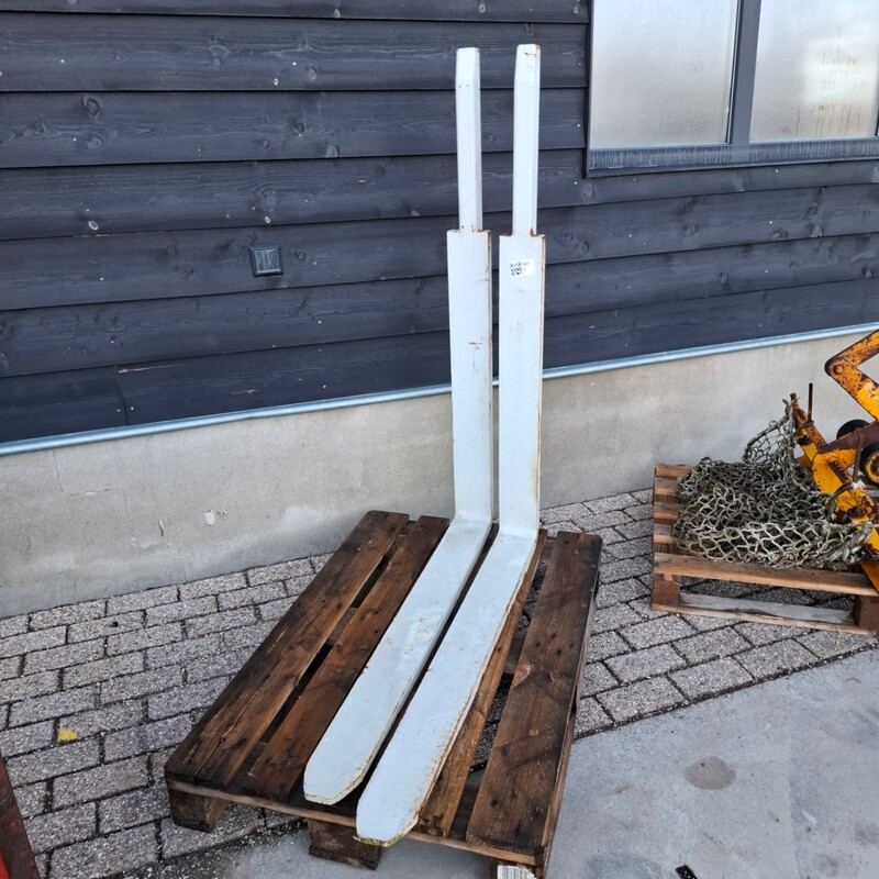Set heftruck lepels – foto 2 – kavel bij Onlineveilingmeester, Schaijk