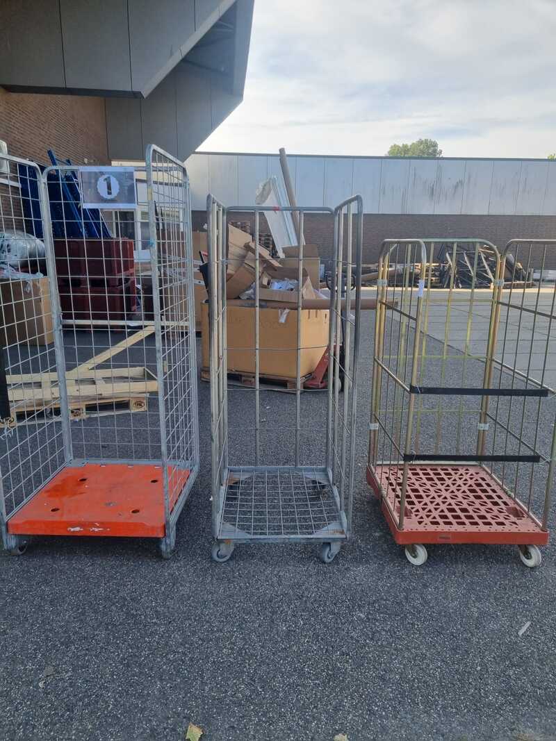 3x Containers, grijs/oranje