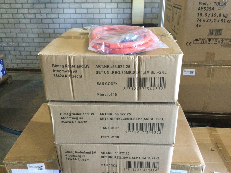 Ca. 30x Gasdrukregelaarset, 150 cm slang en 2 klemmen Gimeg, 5602225