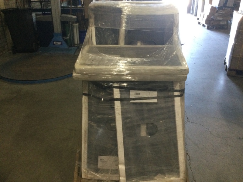 Pallet met marmeren bladen voor badmeubel, zwart