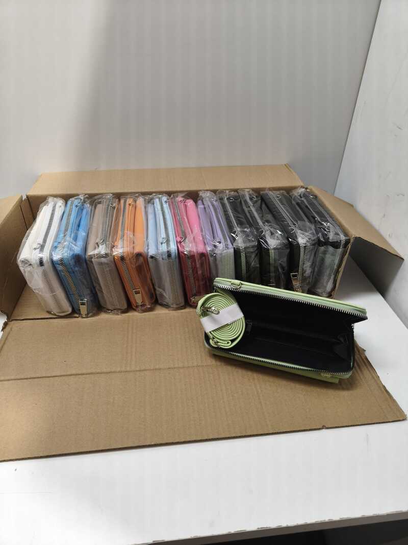 Volle doos met 12x portefeuille/heuptasje