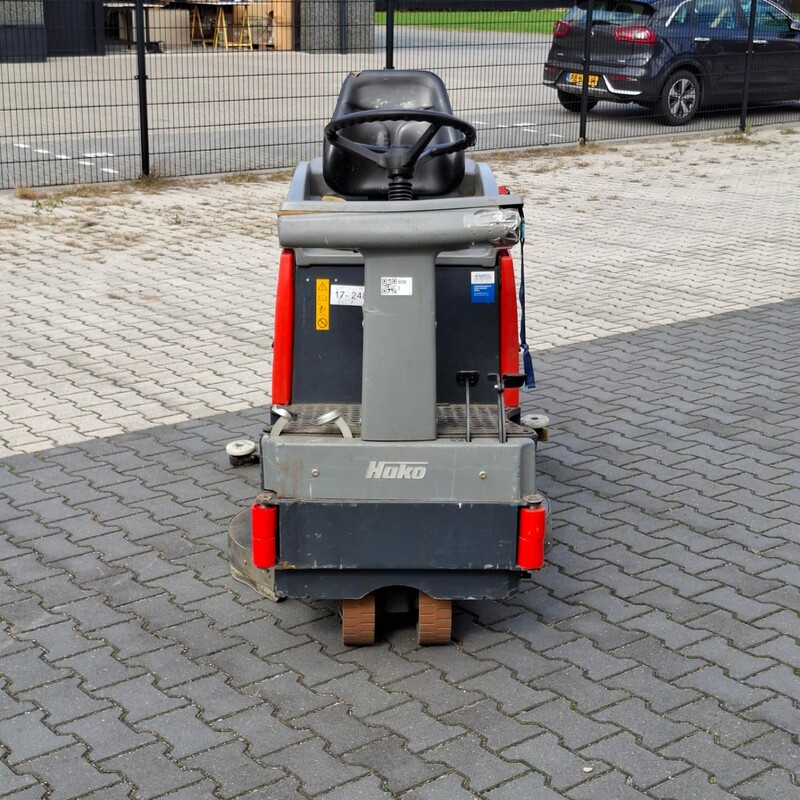 Opzit-schrobzuigmachine, Hako, Scrubmaster B140 R – foto 8 – kavel bij Onlineveilingmeester, Raalte