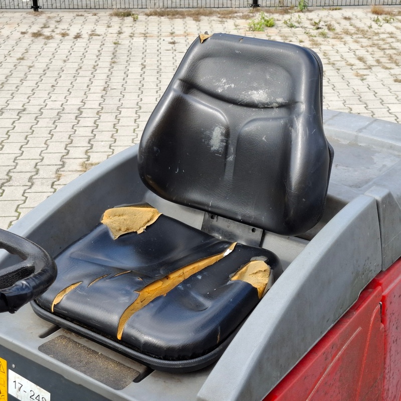 Opzit-schrobzuigmachine, Hako, Scrubmaster B140 R – foto 9 – kavel bij Onlineveilingmeester, Raalte
