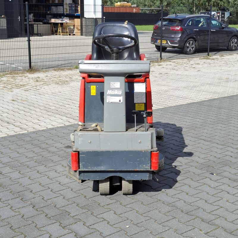 Opzit-schrobzuigmachine, Hako, Hakomatic B910 – foto 8 – kavel bij Onlineveilingmeester, Raalte