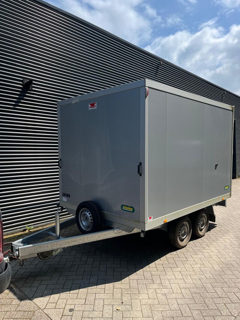 Gesloten aanhangwagen, UNSINN, PK 2030, 2023