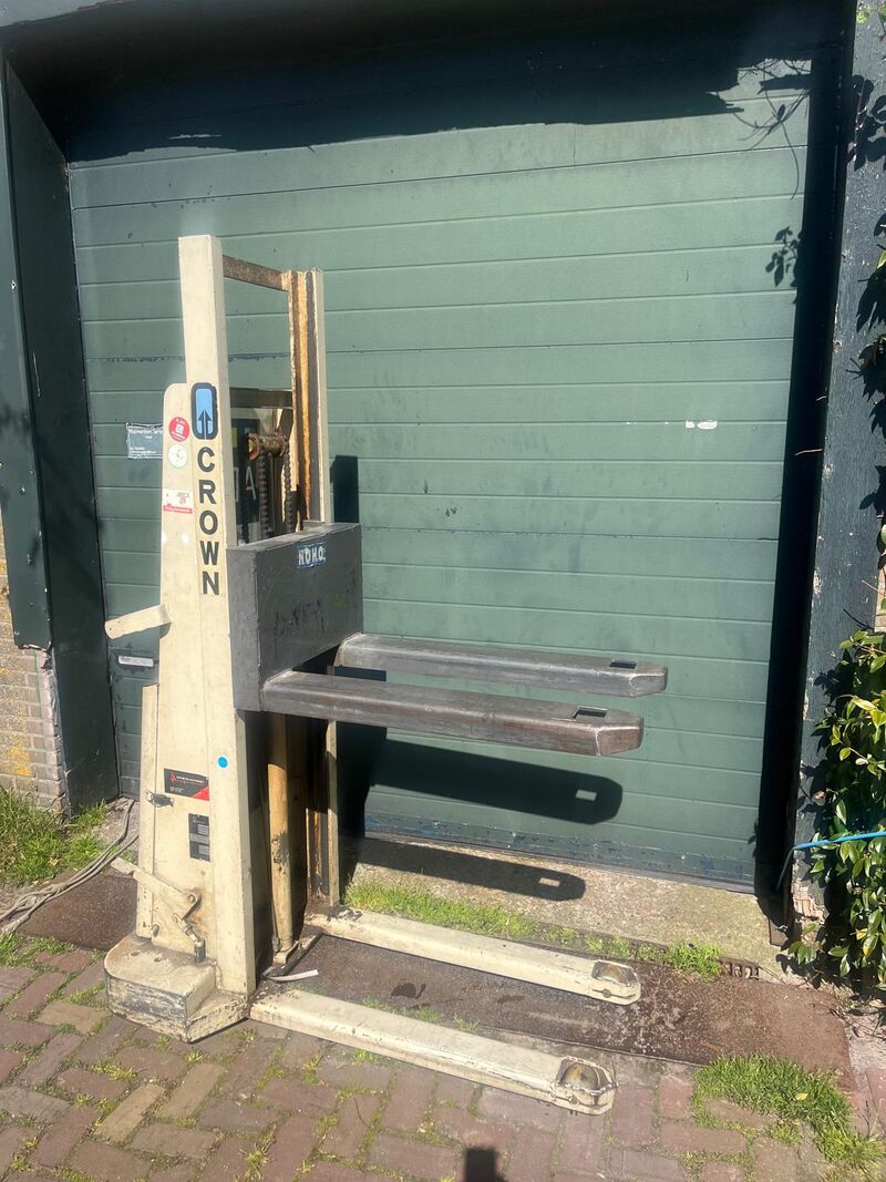 Elektrische stapelaar, CROWN, EB-65
