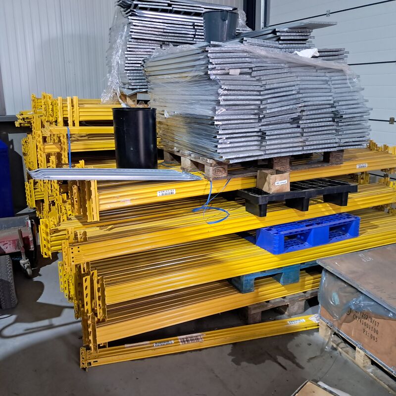 Partij stellingmateriaal, Metalsistem, Superbuild 110, (exacte aantallen in bijzonderheden)