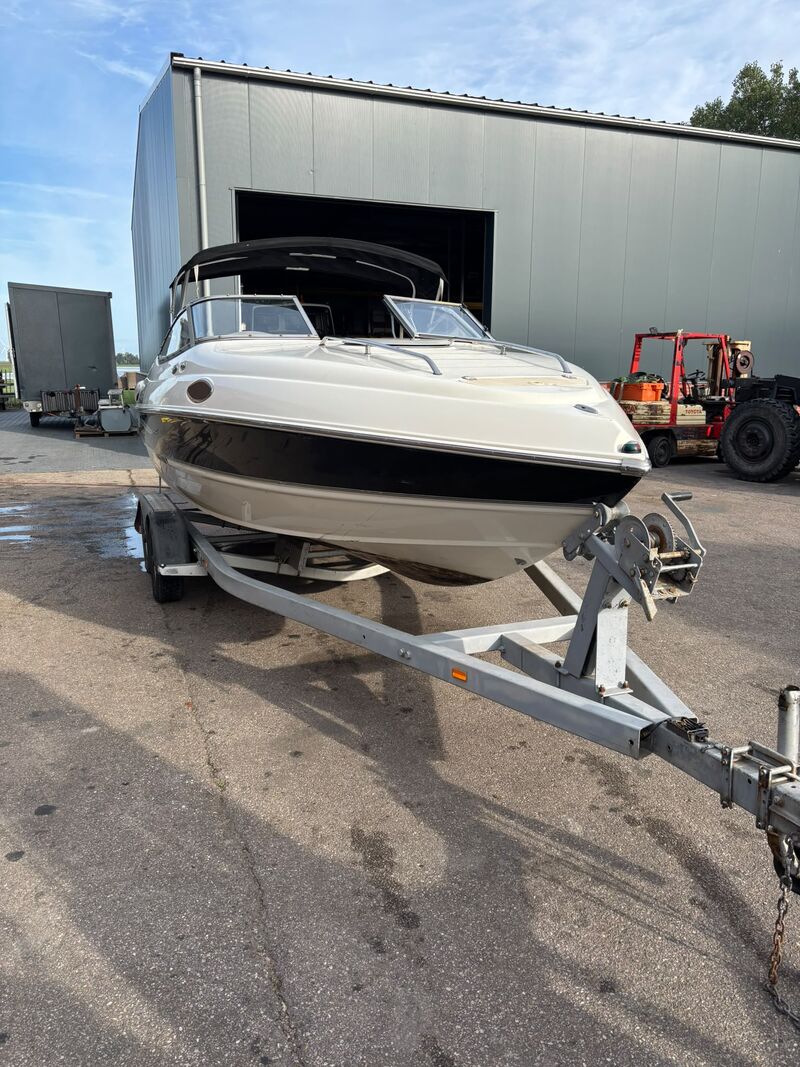 Polyester speedboot met inboard motor, STINGRAY, (58-02-YN)