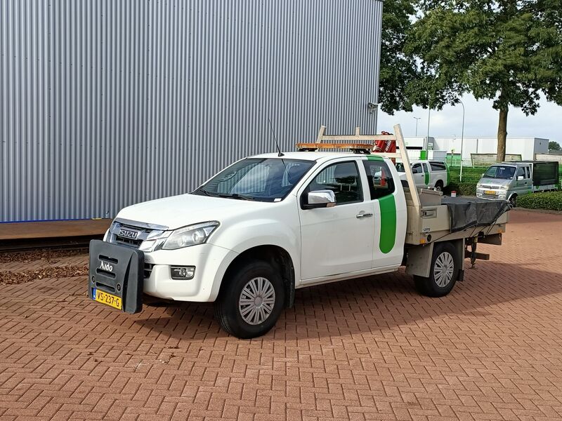 Bedrijfswagen met openlaadbak, Isuzu, D-Max met laadkraan Maxilift, 2.5 Single Cab L, 2014