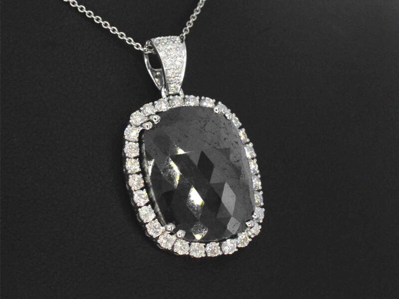Witgouden hanger met witte en zwarte diamanten, excl. ketting