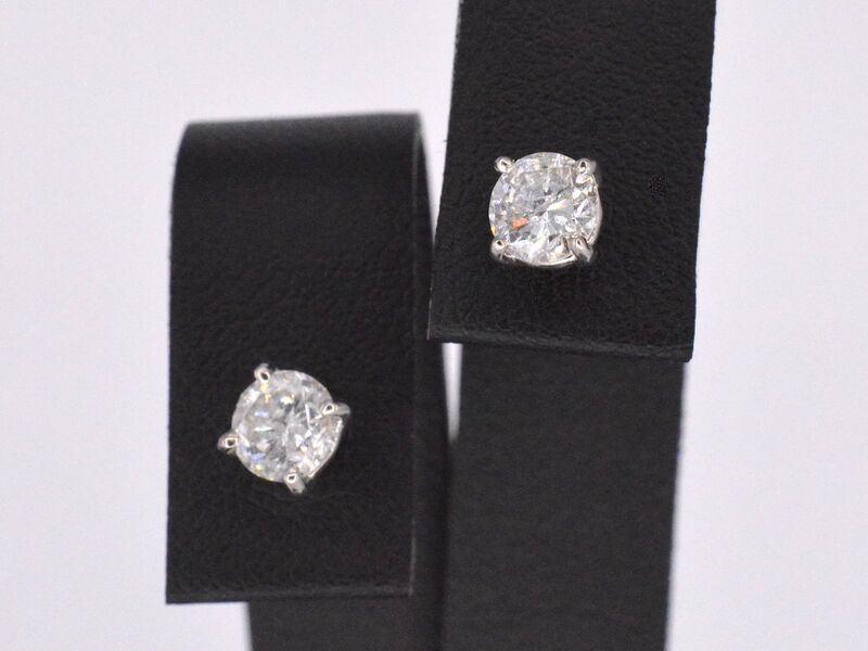 Witgouden diamanten oorbellen van 0.50 carat