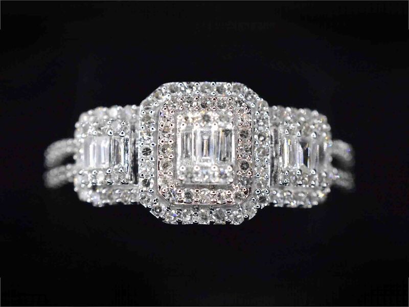 Witgouden trinity ring met diamanten