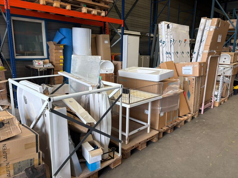 Reorganisatieveiling: Sanitair, installatiemateriaal en stellingen – veiling bij Onlineveilingmeester, Assen