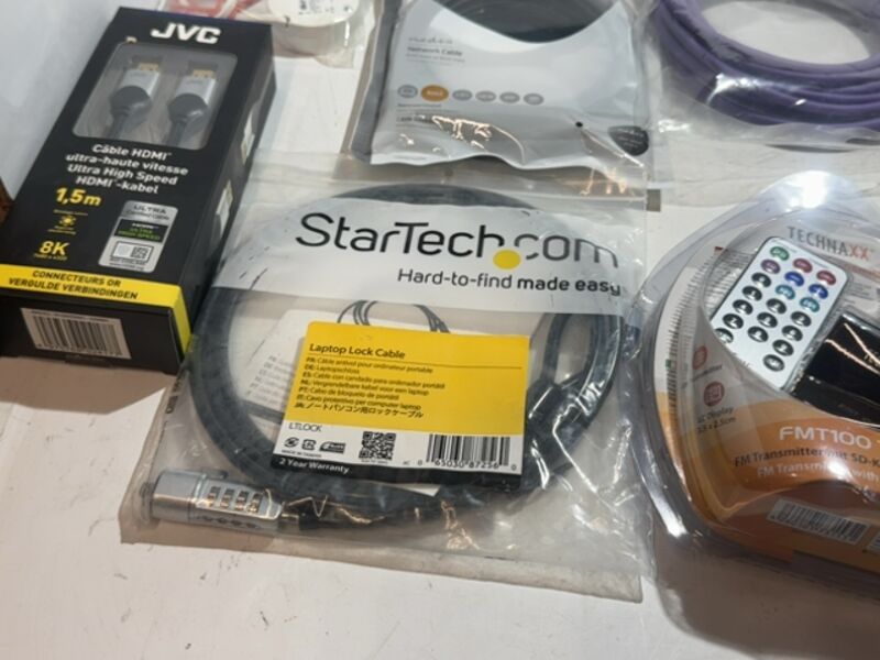 Partij kabels adapters 33 stuks Nedis, Xtorm, JVC – foto 7 – kavel bij Onlineveilingmeester