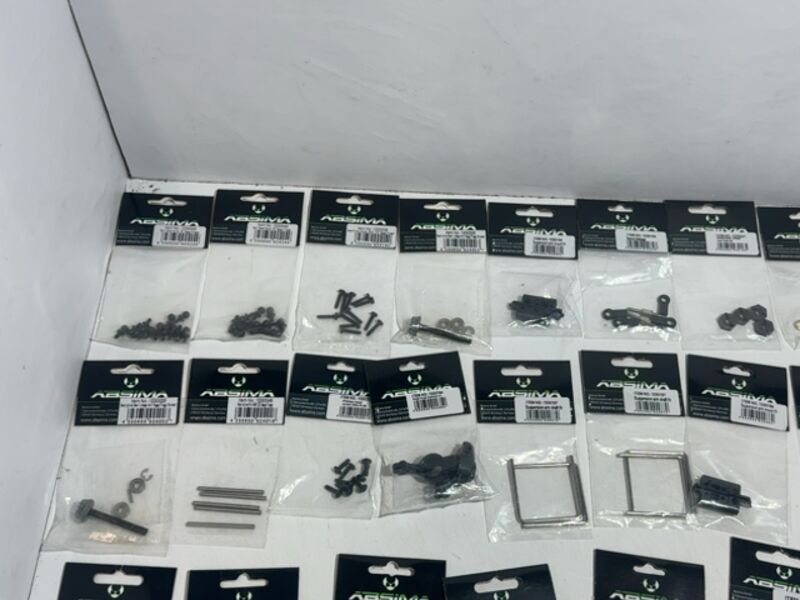 Partij Absima onderdelen en accessoires – foto 2 – kavel bij Onlineveilingmeester