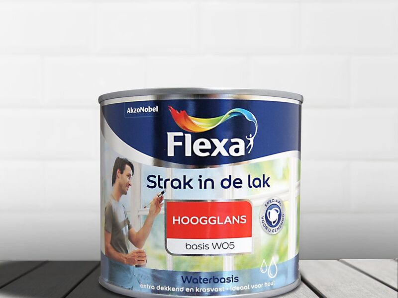 3x Hoogglans lak 500 ml Flexa, strak in de lak, basis w05