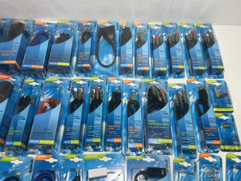 Partij met verschillende mini audio en video kabels Scanpart – foto 3 – kavel bij Onlineveilingmeester