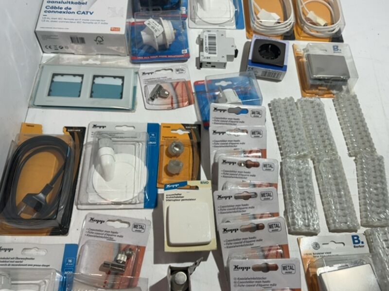 Partij doe het zelf artikelen 40 stuks – foto 3 – kavel bij Onlineveilingmeester