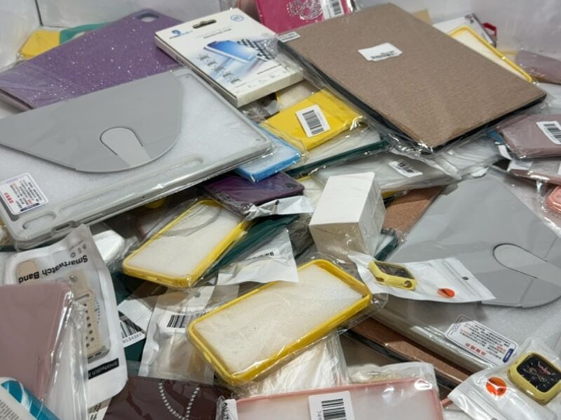 Partij telefoon en tablet hoesjes en accessoires – foto 7 – kavel bij Onlineveilingmeester