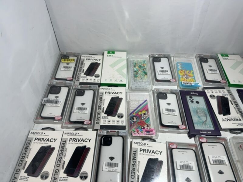 Partij telefoonhoesjes, diverse merken en types 32 stuks – foto 2 – kavel bij Onlineveilingmeester